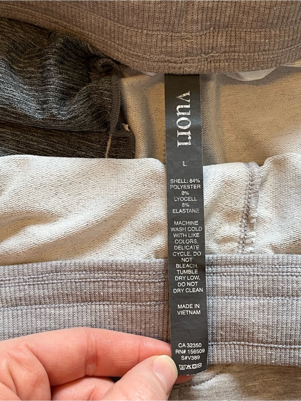 Men's Vuori Drawstring Shorts - Picture 3 of 7